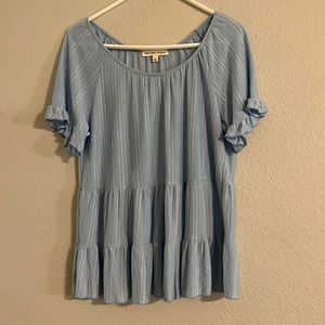Light Blue Flowy Textured Top / Size Large